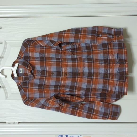 Uniqlo plaid button down - Picture 1 of 1